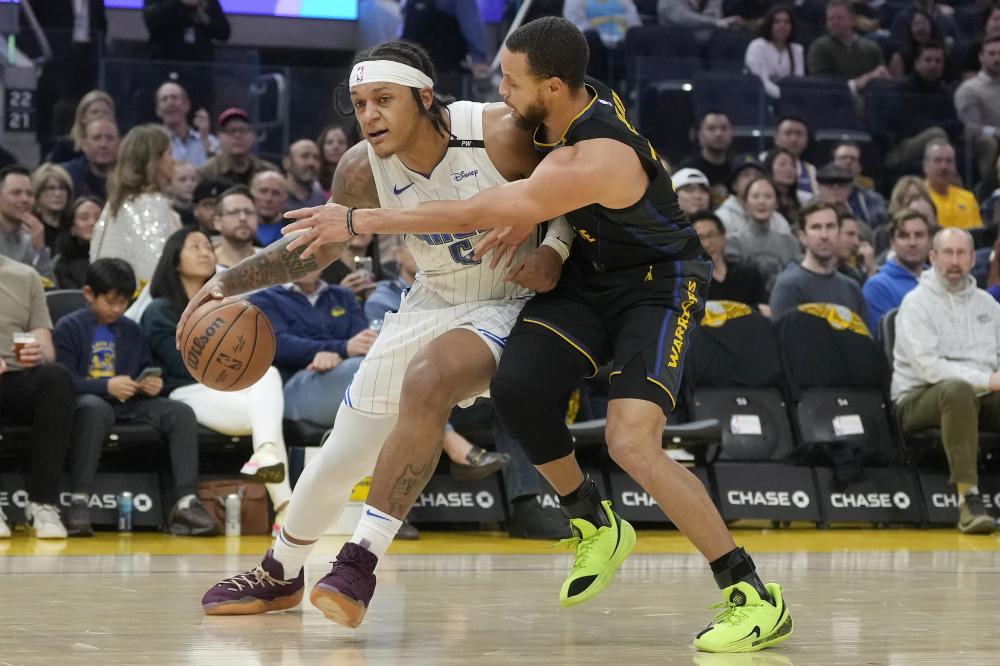 人事变动 人事变动